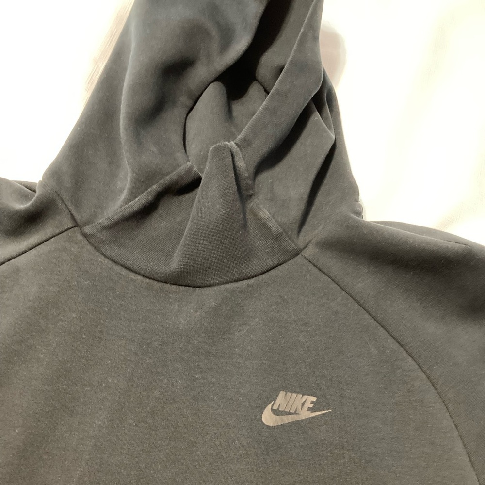 Nike Mens hoodie. Black. Size XL